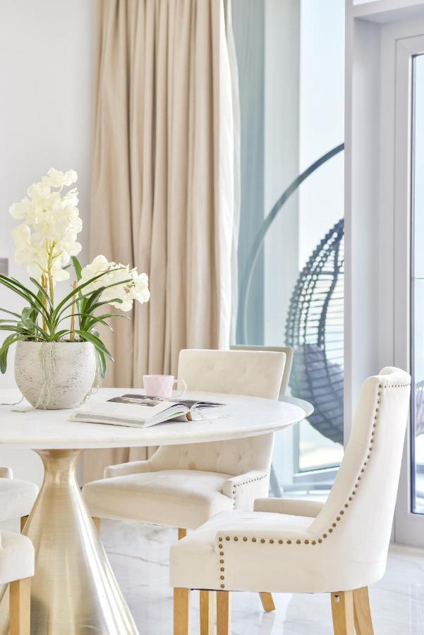 Contemporary And Spacious 2 Bedroom In Bluewaters Island Dubai Bagian luar foto